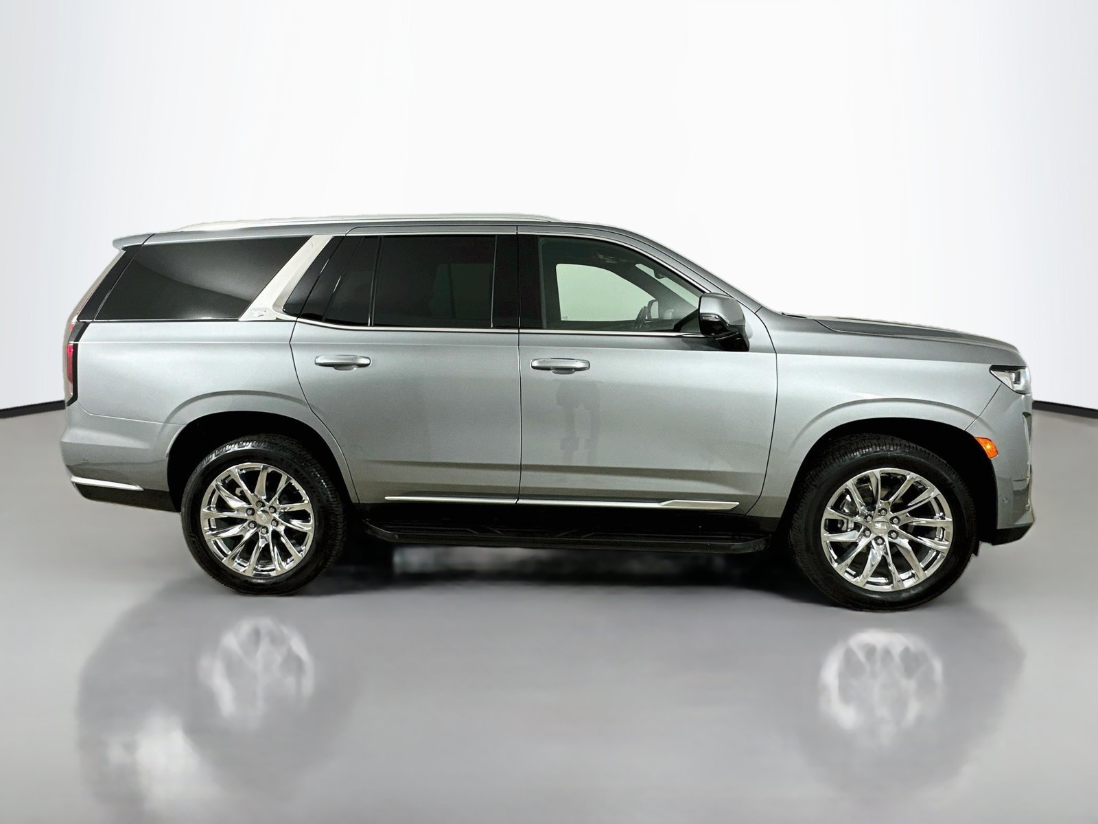 Used 2023 Cadillac Escalade Premium Luxury w/ LPO, Radiant Package AWD/4WD image 4