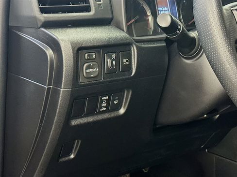 Used 2022 Toyota 4Runner TRD Off-Road Premium image 17