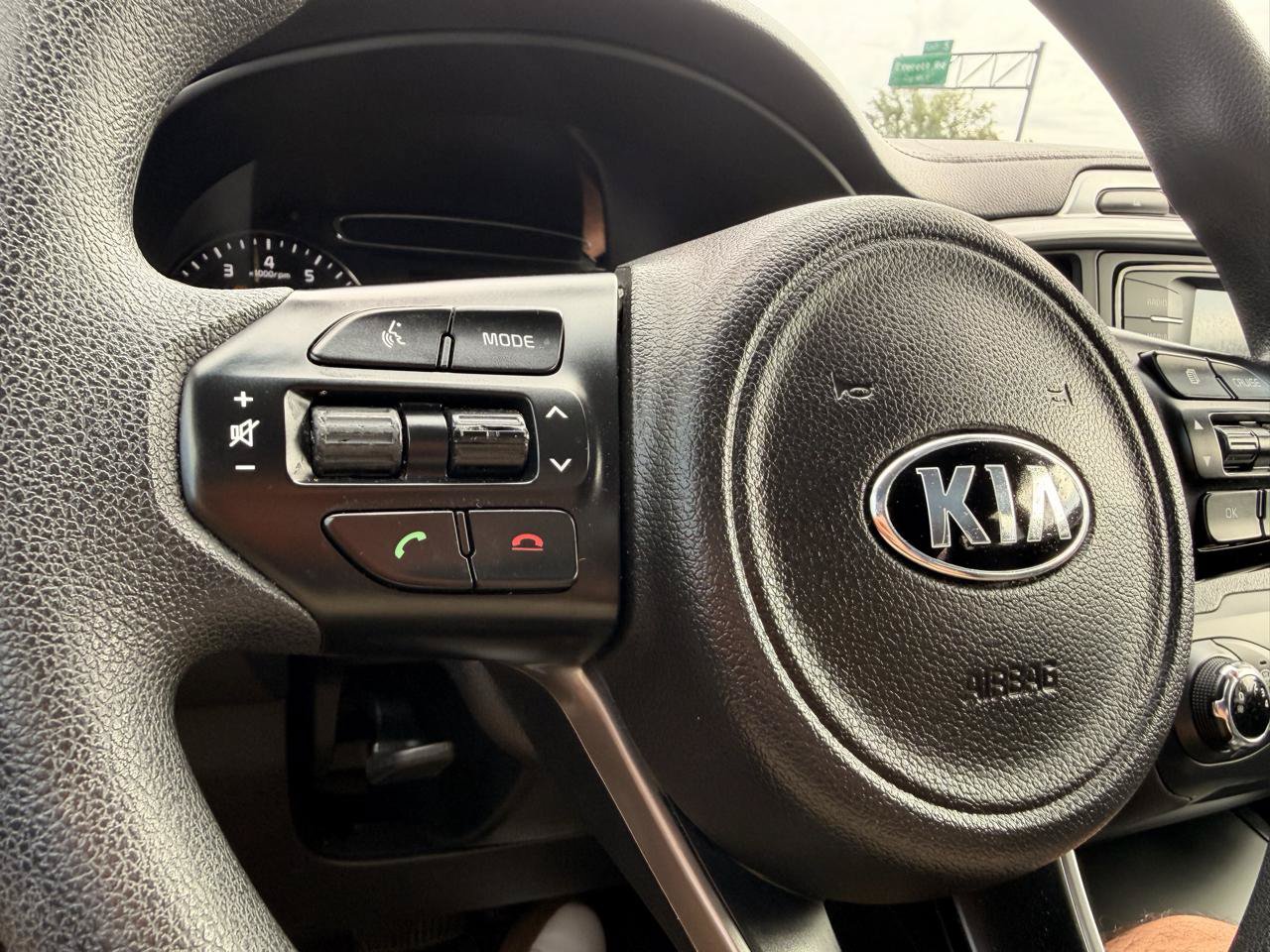 Used 2016 Kia Sorento LX FWD image 17