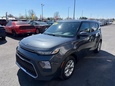 Used 2021 Kia Soul S image 9