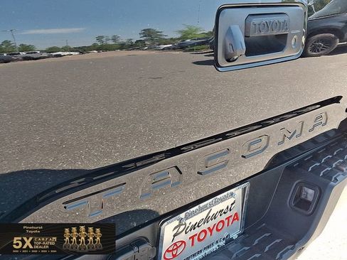 Certified 2023 Toyota Tacoma TRD Off-Road AWD/4WD image 35