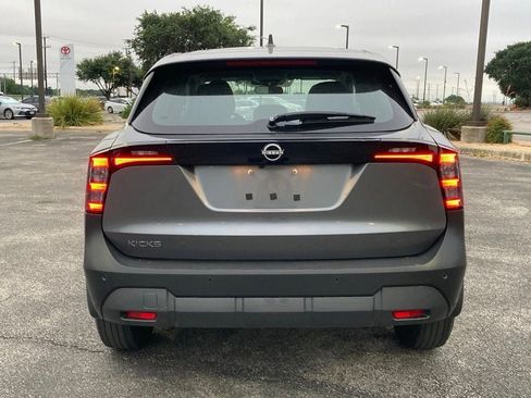 Used 2025 Nissan Kicks S FWD image 5