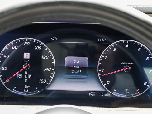 Used 2018 Mercedes-Benz S 560 Sedan image 32