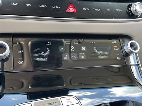 Used 2026 Genesis GV70 2.5T image 26