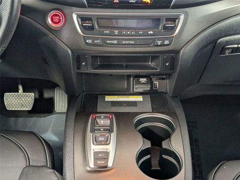 Used 2022 Honda Passport TrailSport image 37