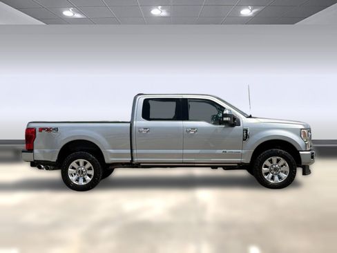 Certified 2021 Ford F250 Platinum w/ FX4 Off-Road Package AWD/4WD image 8