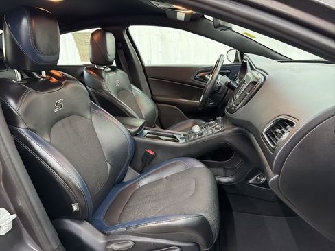 Used 2016 Chrysler 200 S FWD image 23