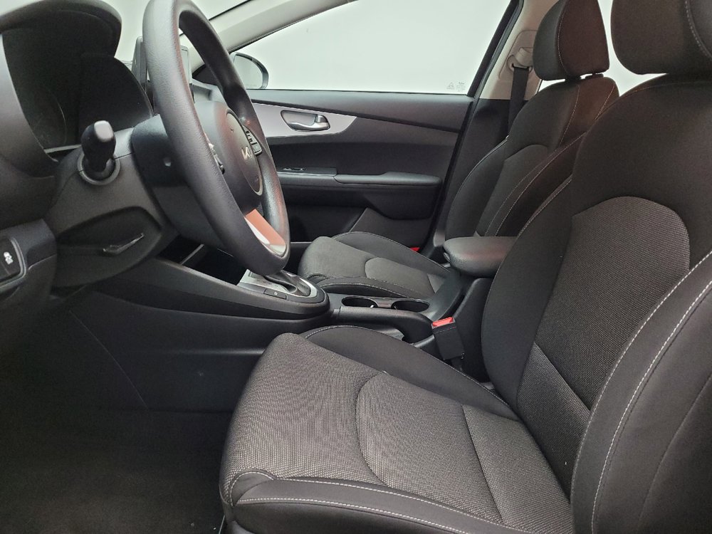 Used 2023 Kia Forte LXS w/ LXS Technology Package FWD image 17