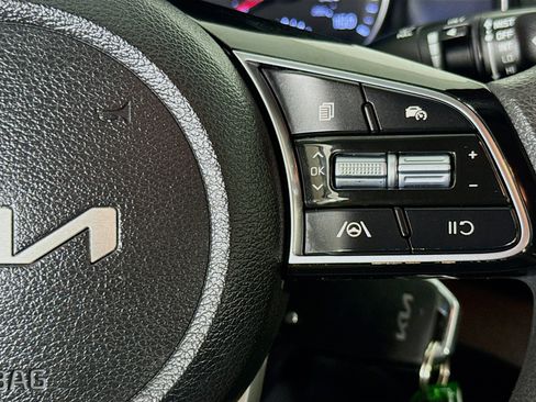 Used 2024 Kia Forte LX FWD image 14