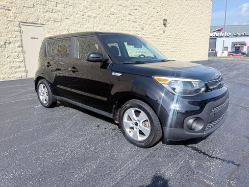 Used 2018 Kia Soul w/ Convenience Package FWD image 7