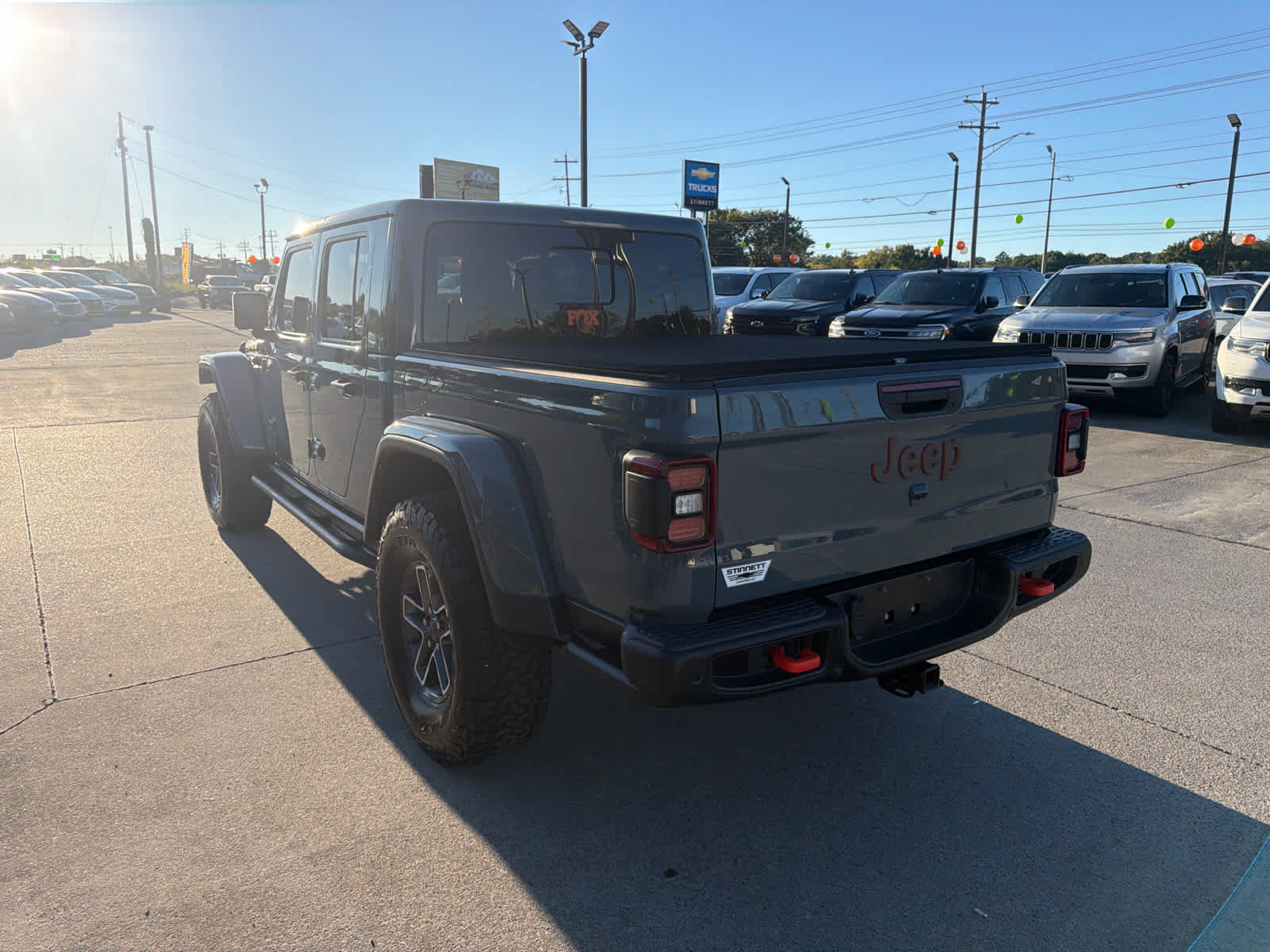 Used 2024 Jeep Gladiator Mojave AWD/4WD image 8