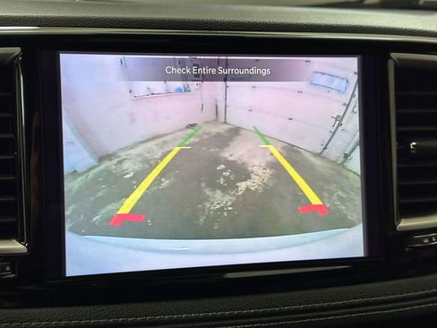 Certified 2022 Chrysler Pacifica Touring-L w/ S Appearance Package image 52