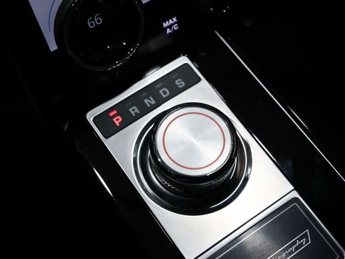 Used 2021 Land Rover Range Rover SV Autobiography Dynamic image 47