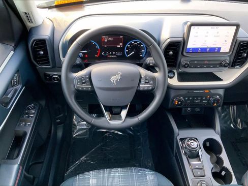 Used 2024 Ford Bronco Sport Heritage w/ Heritage Convenience Package image 5