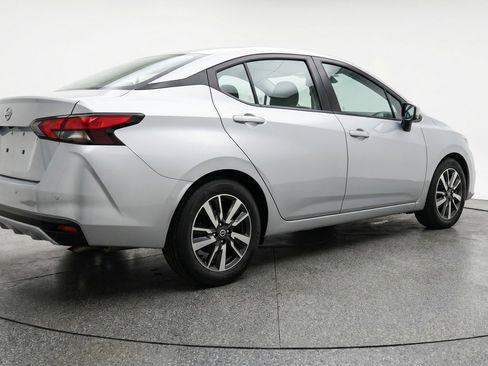 Used 2025 Nissan Versa SV FWD image 9