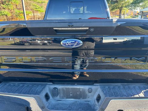 Used 2022 Ford F250 Lariat w/ Tremor Off-Road Package image 16