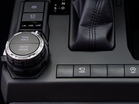 New 2026 Toyota 4Runner Limited AWD/4WD image 39