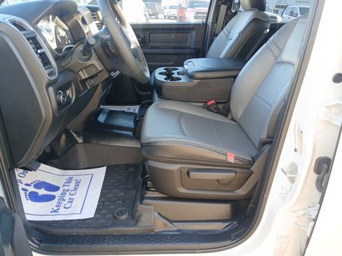 Used 2024 RAM 3500 Tradesman w/ Safety Group image 34