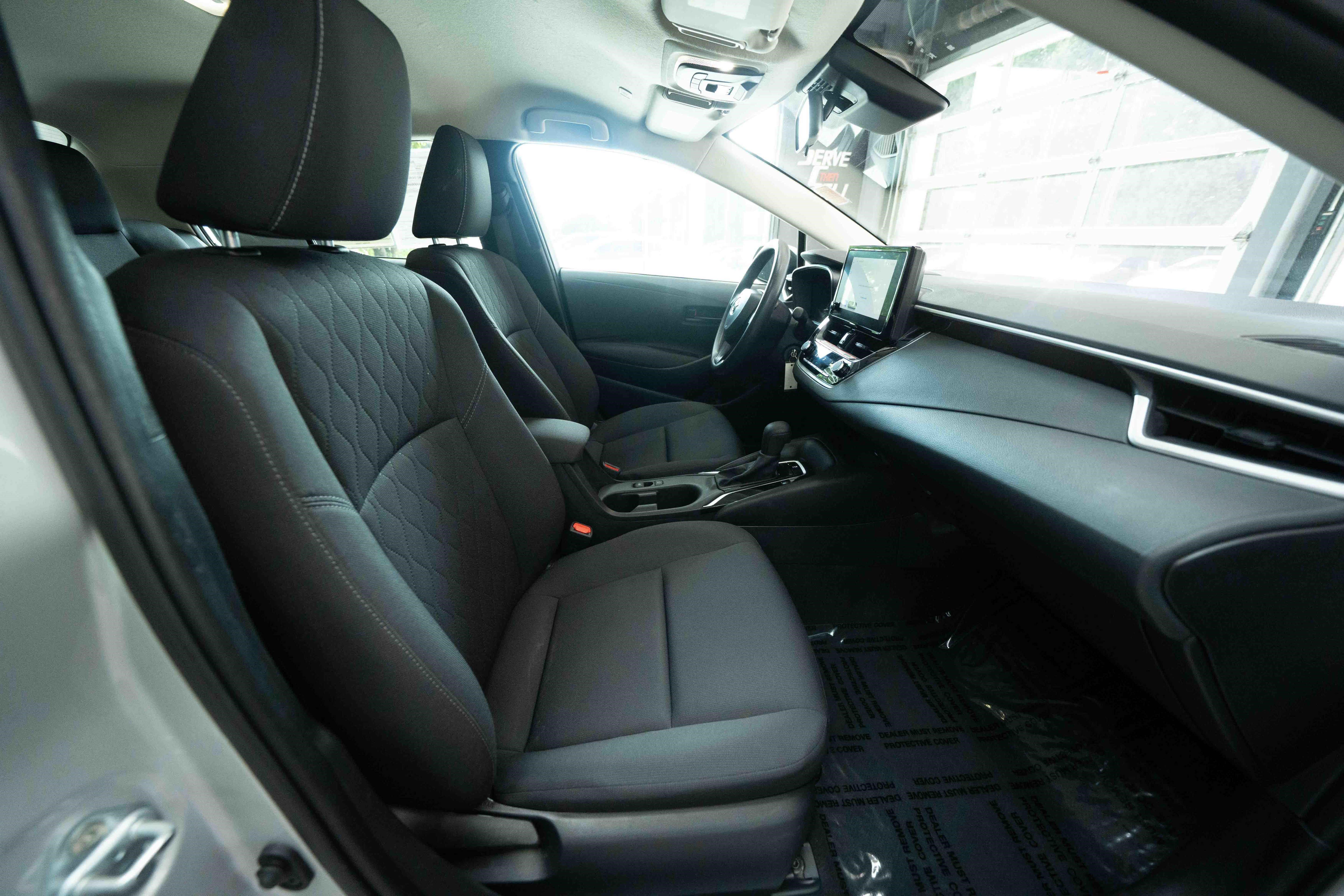 Used 2025 Toyota Corolla LE FWD image 26
