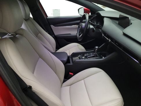 Used 2020 MAZDA MAZDA3 Hatchback w/ Preferred Package FWD image 21
