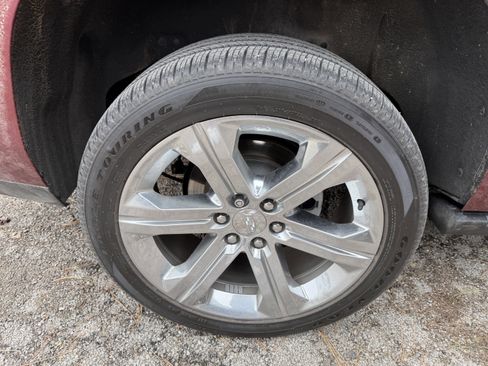 Used 2019 Cadillac Escalade Premium Luxury image 15