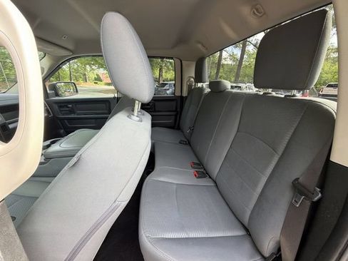 Used 2019 RAM 1500 Express AWD/4WD image 23