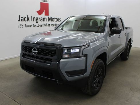New 2026 Nissan Frontier SV AWD/4WD image 2