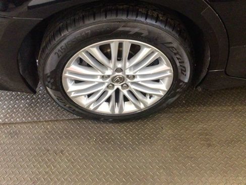 Used 2015 Lexus ES 350 w/ Luxury Package FWD image 28