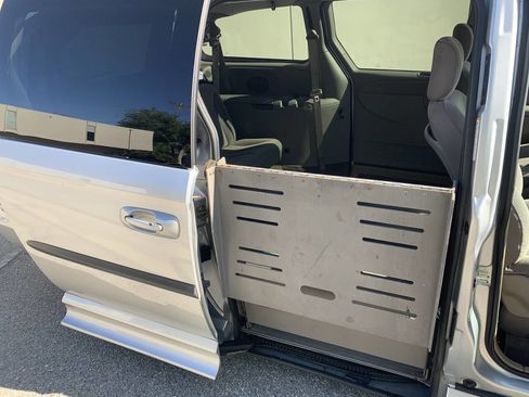 Used 2003 Dodge Grand Caravan Sport image 20