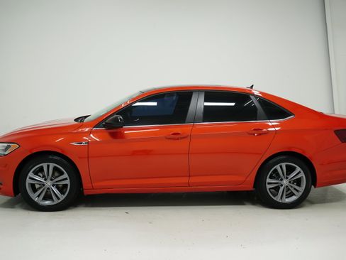 Used 2021 Volkswagen Jetta R-Line w/ R-Line Cold Weather Package image 7