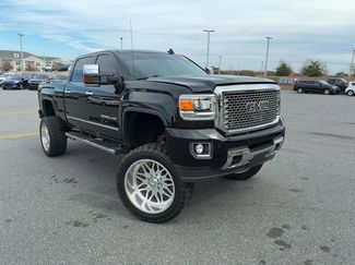 Used 2015 GMC Sierra 2500 Denali w/ Duramax Plus Package video 1