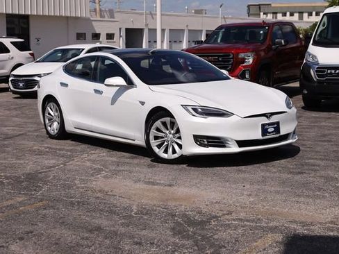 Used 2016 Tesla Model S 75D AWD/4WD image 4