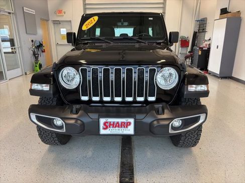 Used 2021 Jeep Wrangler Unlimited Sahara w/ Uconnect 4C Nav & Sound Group AWD/4WD image 5