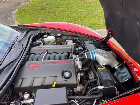 Used 2005 Chevrolet Corvette Coupe w/ Preferred Equipment Group RWD image 39