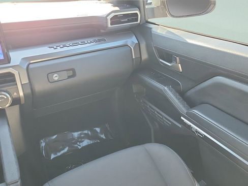 Certified 2025 Toyota Tacoma TRD Sport AWD/4WD image 12