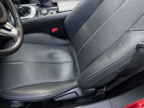 Used 2022 MAZDA MX-5 Miata RF Grand Touring RWD image 16