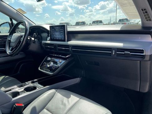 Used 2020 Lincoln Corsair Reserve w/ Appearance Package FWD image 25