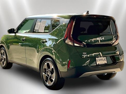 Used 2023 Kia Soul EX FWD image 4