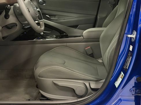 Certified 2023 Hyundai Elantra SEL w/ Convenience Package FWD image 12