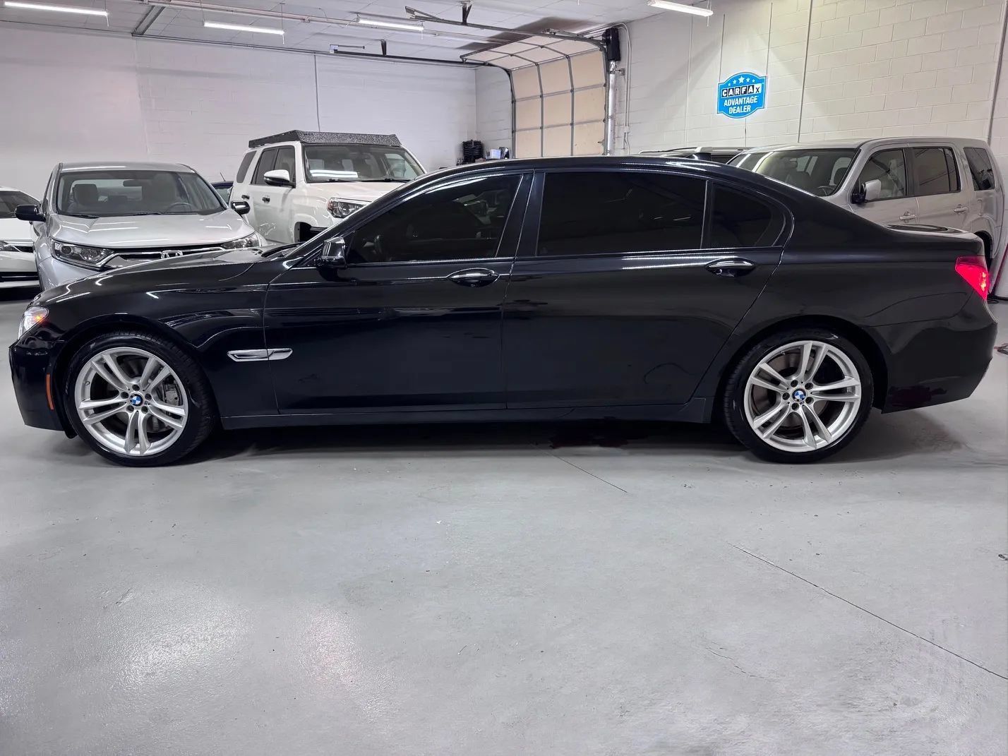 Used 2014 BMW 750Li RWD image 6