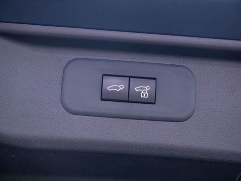 Used 2025 Toyota Grand Highlander AWD image 36