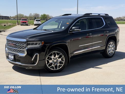 Certified 2022 GMC Acadia Denali w/ Denali Ultimate Package AWD/4WD image 1