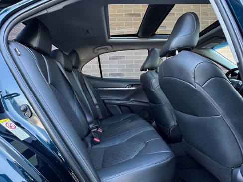 Used 2018 Toyota Camry XSE image 20