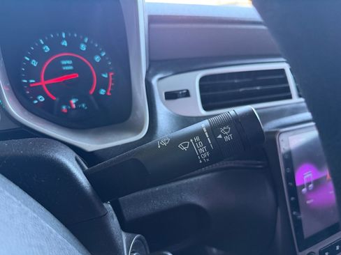 Used 2015 Chevrolet Camaro LS RWD image 18