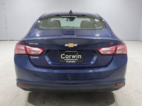 Used 2021 Chevrolet Malibu LT FWD image 3