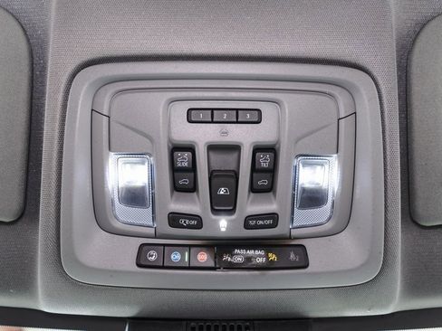 Used 2024 GMC Sierra 2500 Denali w/ Denali Reserve Package image 19
