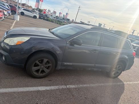 Used 2013 Subaru Outback 2.5i Premium image 1