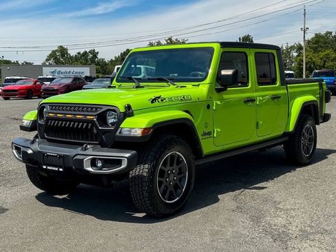Used 2021 Jeep Gladiator Overland AWD/4WD image 7