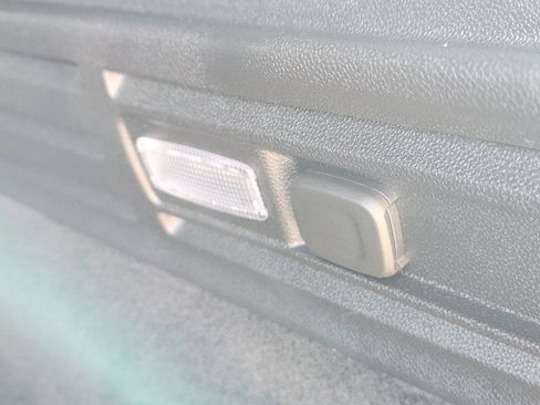 Used 2025 Cadillac XT4 Sport FWD image 31