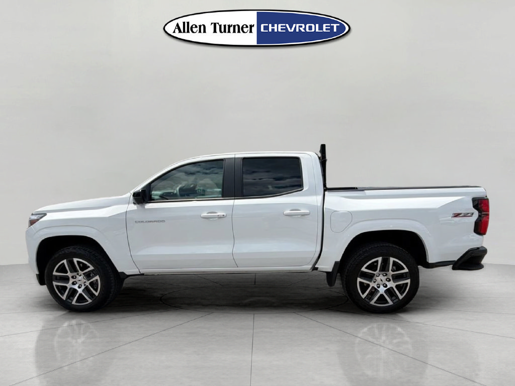 Used 2024 Chevrolet Colorado Z71 w/ Z71 Convenience Package 2 AWD/4WD image 6